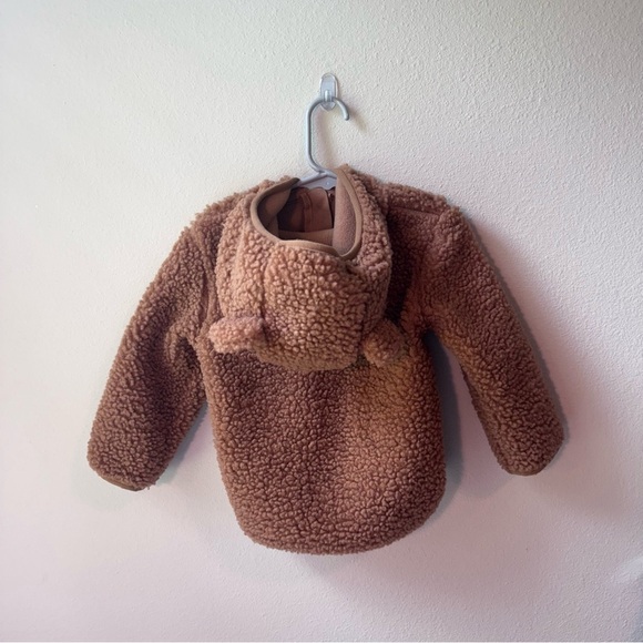 Wondernation Toddler’s Brown Teddy Bear Hoodie - 2T, Like New - Picture 4 of 5